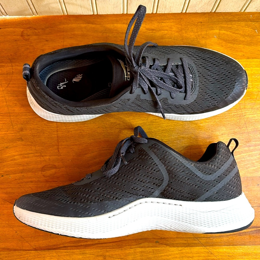 Dansko Sky Womens 8.5 EU 39 Black Athletic Running Walking Street Sneakers Shoes